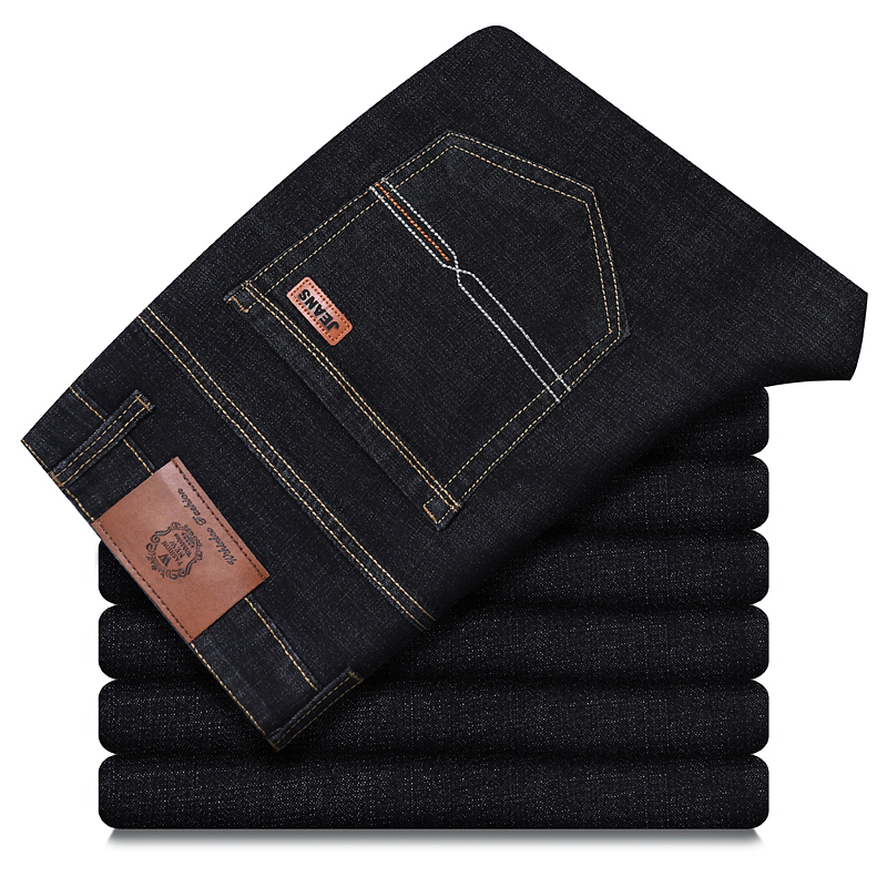 Nuovi Jeans Dritti da Uomo 202 - Levis Jeans 501 recensione e prezzo